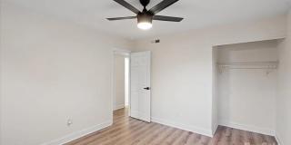 Room in 3 Bedroom Home at Braden Dr Gallery 5