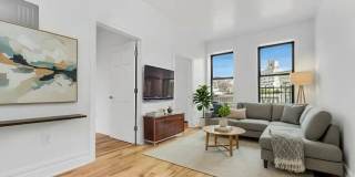 164 Waverly Place Gallery 1