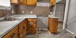 8442 Warwick St Gallery 22