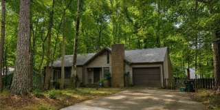 110 Flannigans Gallery 1
