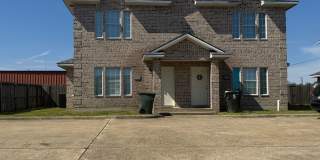 MARCH MOVE IN!!! 3 bedroom 3 Bathroom Duplex Next Door to Blinn! Gallery 1