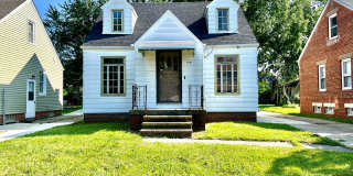 Charming 3-Bedroom Euclid Home with Garage Parking Gallery 1