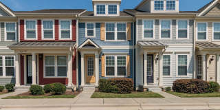 Spacious 3 Bed / 3.5 Bath Townhome Near Raleigh Iron Works & 440! Spacious 3 Bed / 3.5 Bath Townhome Near Raleigh Iron Works & 440! Gallery 1