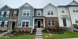 Room in 3 Bedroom Townhome at Talley St Gallery 11