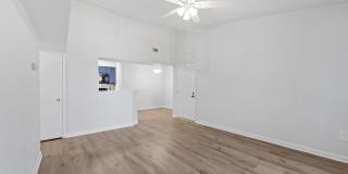 6901 VICTORIA Drive Gallery 12