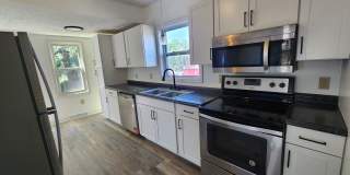 Beautifully Update 4 Bedroom House For Rent in Firestone Park Gallery 3