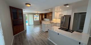 2 bedroom | 1 bathroom | Single family home with pool + detached room & full bathroom Gallery 10