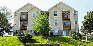 Renovated Nice Garden Level 2 bedroom 2 Bath Apartment near Branson Hills Gallery 1