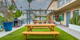 Apartment Complex Near SoFi Stadium with Pool, BBQ Area, Gym and Parking. Gallery 6