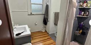 4 Bedroom House Available Next to UC Campus Gallery 15