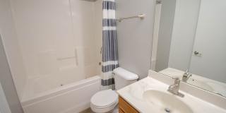 2 Bedroom Townhome off West Circle Drive Gallery 12