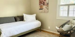 Beautiful West End 3-Bedroom | Fully Furnished | Utilities + WiFi Included | Hot Tub Retreat Gallery 5
