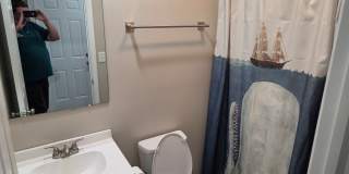 2 Bedroom 1 Bath Townhouse Gallery 7
