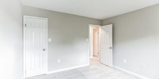 5335 LAKE COVE Court Gallery 21