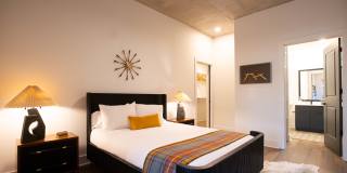 Highland North Hills Gallery 16