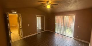 Charming home located near Russell and Mountain Vista. Gallery 13