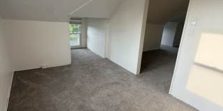 4345 West 48th Street - Upstairs Gallery 19