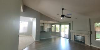 Woodcreek Oaks area home on quiet street Gallery 12