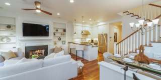 700 Acacia Avenue Gallery 8