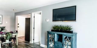 Huntington Exchange Dover Gallery 11