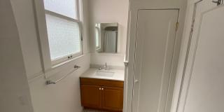 Epic REA - Spacious Light-filled Corner House 4BD/ 2BA Gallery 22