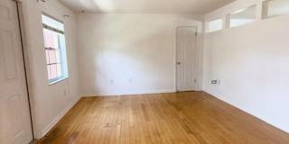 Old Delaney Square 1/1 Gallery 7