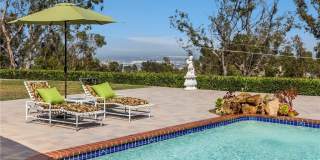 2 Bowie Road Gallery 38