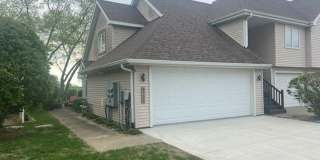 Rent - $2200 - 2 bed Condo in Bos Landen Gallery 1