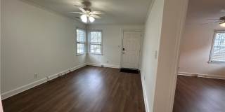 1506 E 50th Street Gallery 8