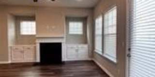 2568 Morehead Street Gallery 8