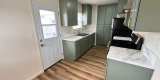 Beautifully Remodeled Old Town Seal Beach 1 bedroom apartment Gallery 6