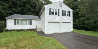 Stunning Single Family Home for Rent in Broad Brook! Gallery 1