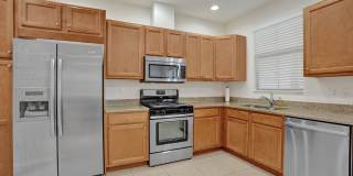Excellent Townhome at the Terrace in Artesia Gallery 31