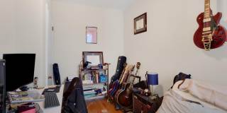105 W SALAIGNAC Street Gallery 21