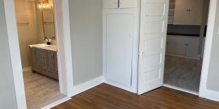 Adorable Hillcrest Bungalow with 3 bedrooms and 2 bathrooms. Gallery 16