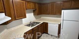 205 E Arbor-305G Gallery 1