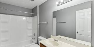 Maple Brook Apartments Gallery 28