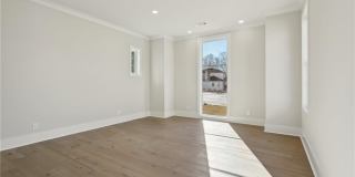10365 Waters Road Gallery 43