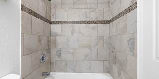 Beautifully maintained 3 bedroom, 2.5 bathroom home for rent in the heart of central Virginia Beach! Gallery 34