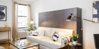 Adelphia House Gallery 16