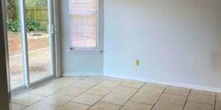 Prime Location! 4-Bedroom Home with Fenced Yard – Minutes from I-95 & Kings Bay Gallery 4