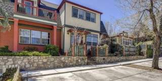 325 E Union 'The Townhouse' Street Gallery 1