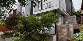 Modern Tri-Story in the heart of Capitol Hill Gallery 3
