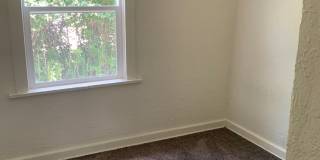 Clean 2 bedroom home Gallery 9