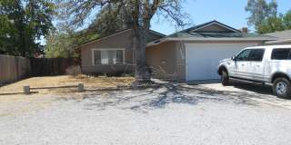 North Redding Home with 2 Car Garage Gallery 1