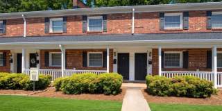 1215 Green Oaks Lane Gallery 1