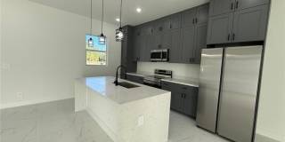 1121 Florence St E lot: 11 Gallery 13