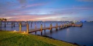 901 SE Riverside Drive Gallery 15