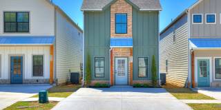 Brand New Duplexes Downtown Edmond Gallery 1