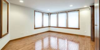 Spacious Three Bedroom Graduate Hospital Home w/ Roof Deck! Gallery 12
